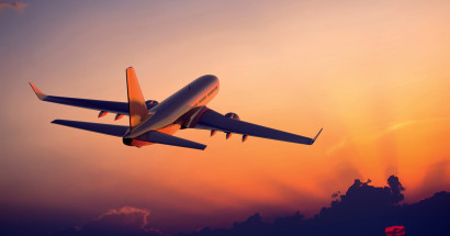 Bật mí ý nghĩa giấc mơ thấy máy bay? Mơ thấy máy bay đánh con gì?